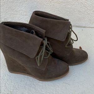 Dark Olivia green booties